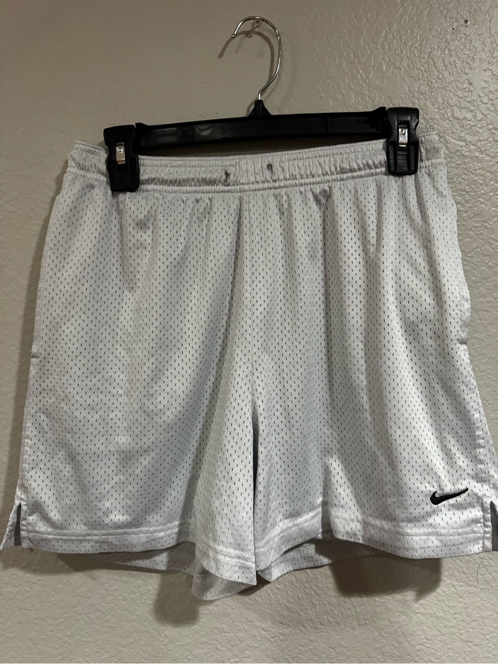Nike shorts men’s small
